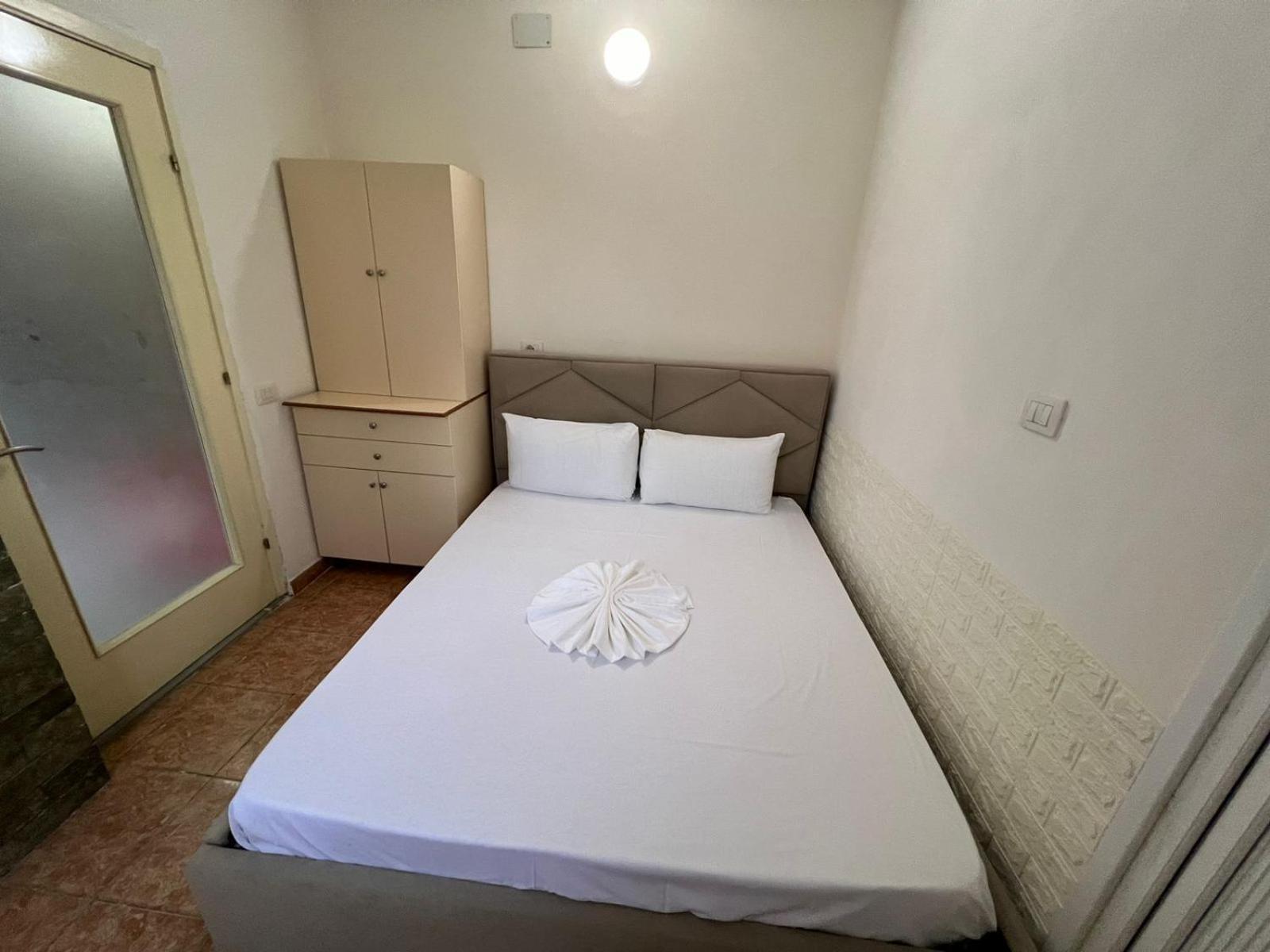 Guest Rooms Arbri Vlorë Exterior foto