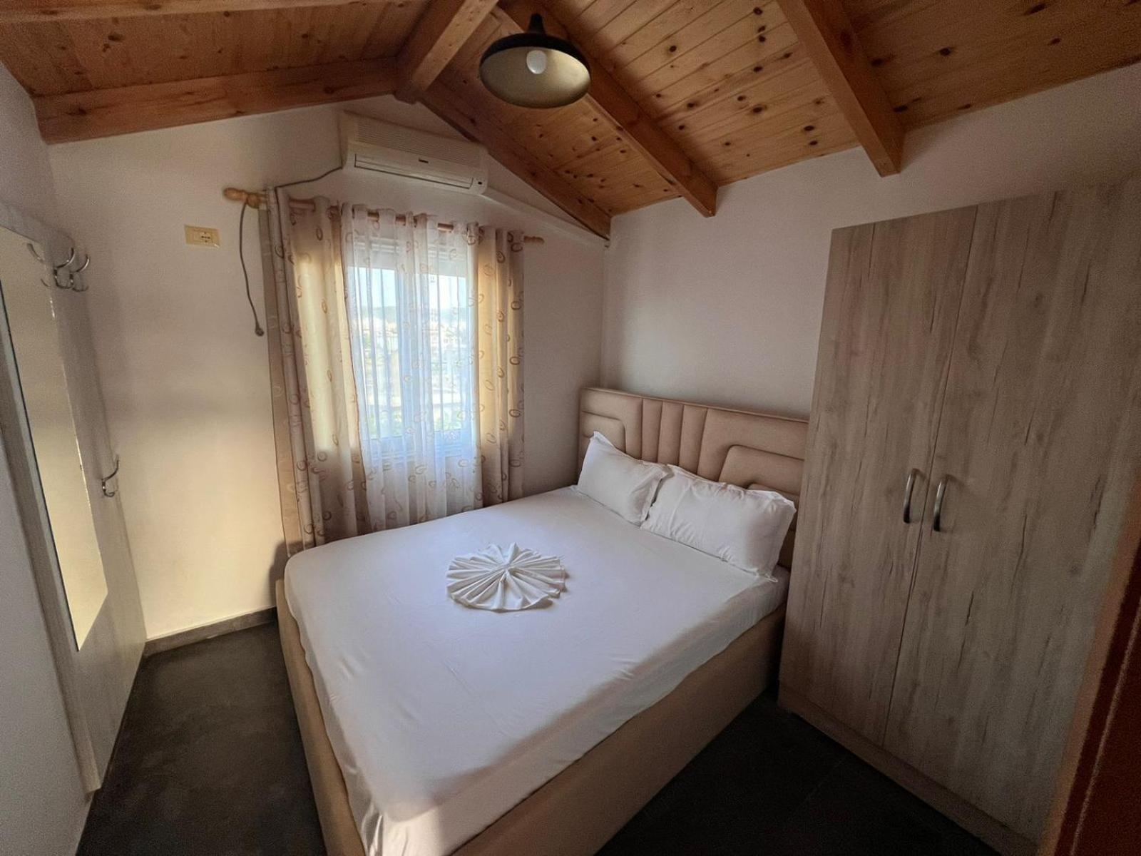 Guest Rooms Arbri Vlorë Exterior foto